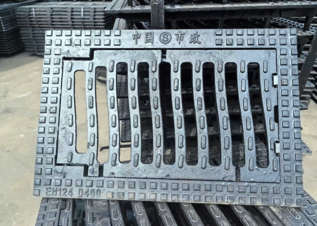 峰峰矿球墨铸铁市政雨水篦子展示